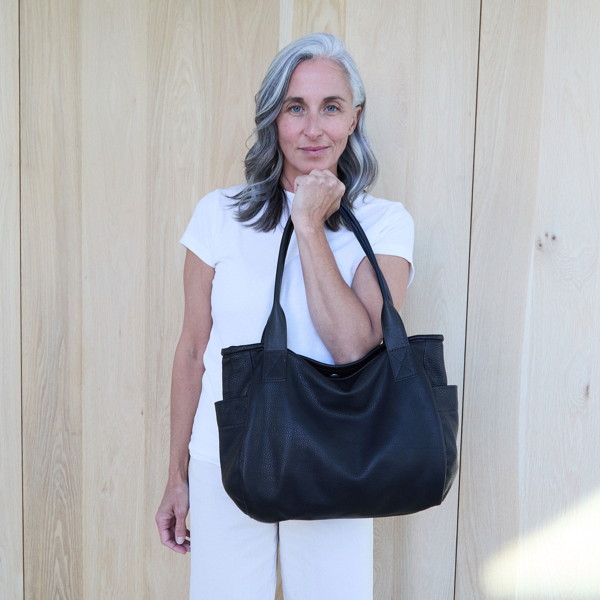 bucket tote in honed black