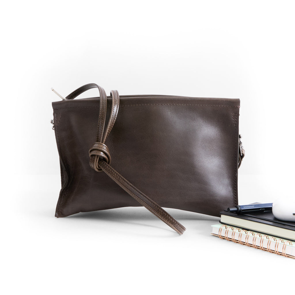 edc medium in premium truffle 