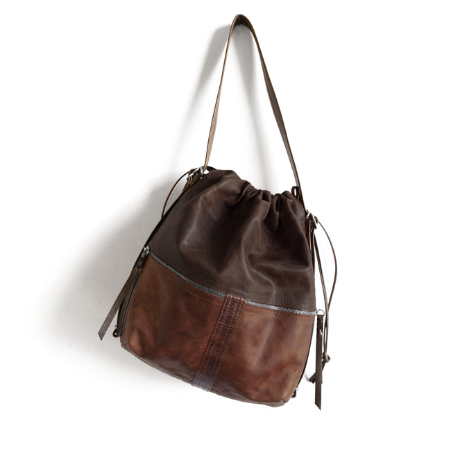 distressed espresso + fuentes | train double zip medium in distressed espresso with fuentes base