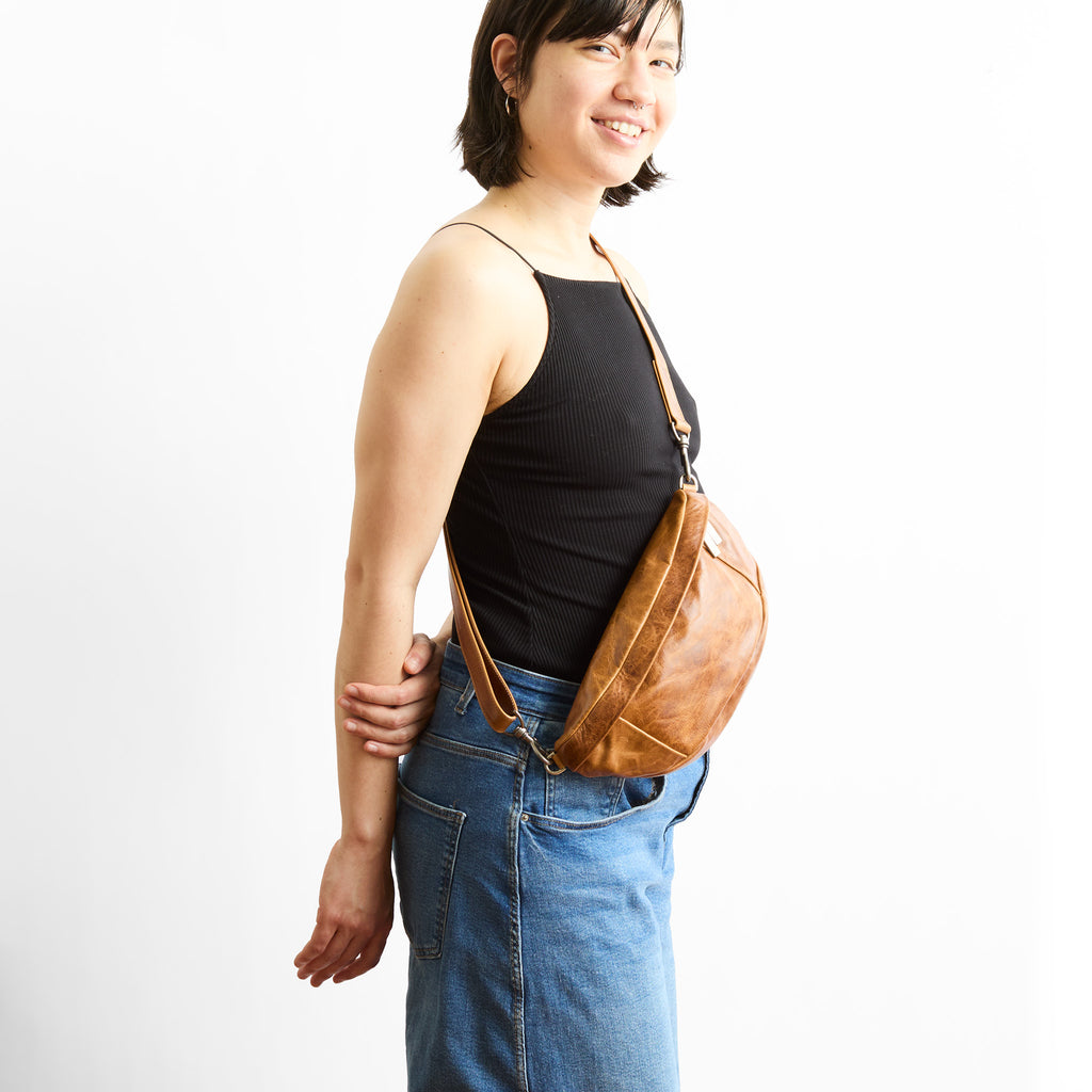 model with small lissa 