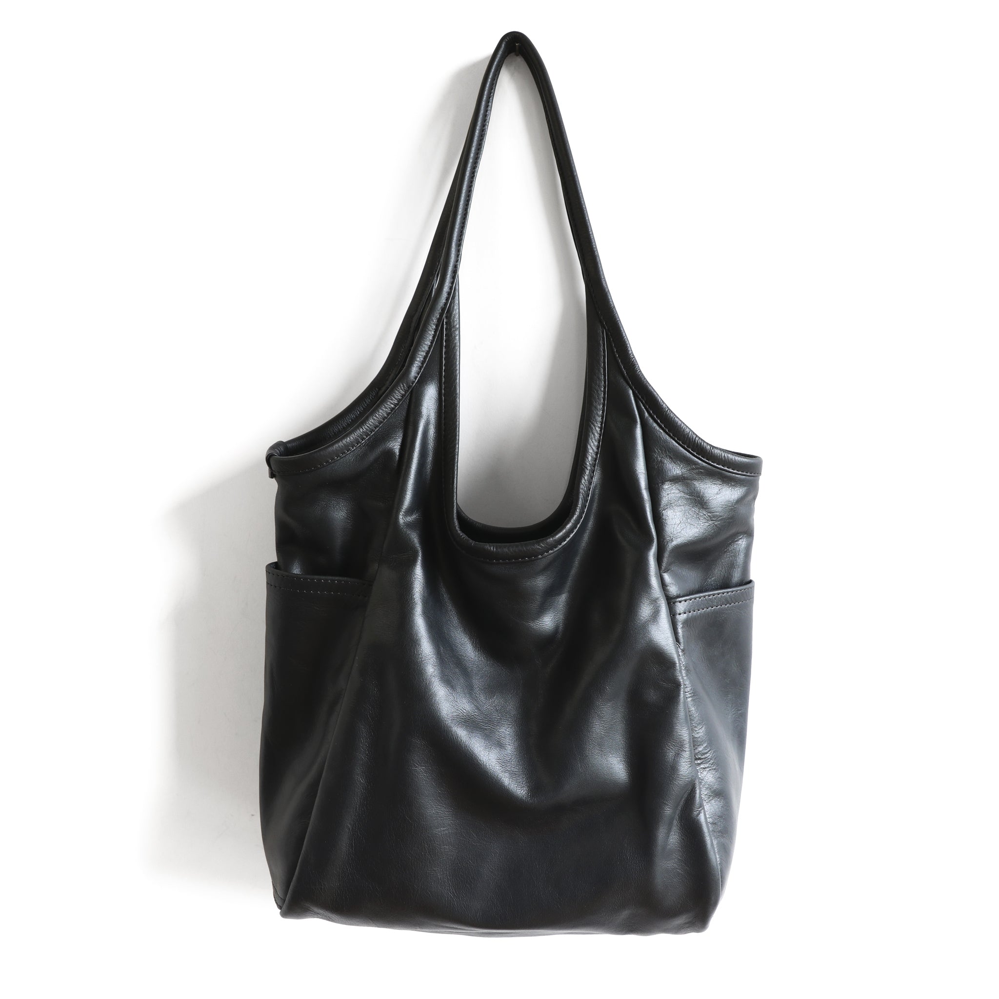 minimal tote large in pure black