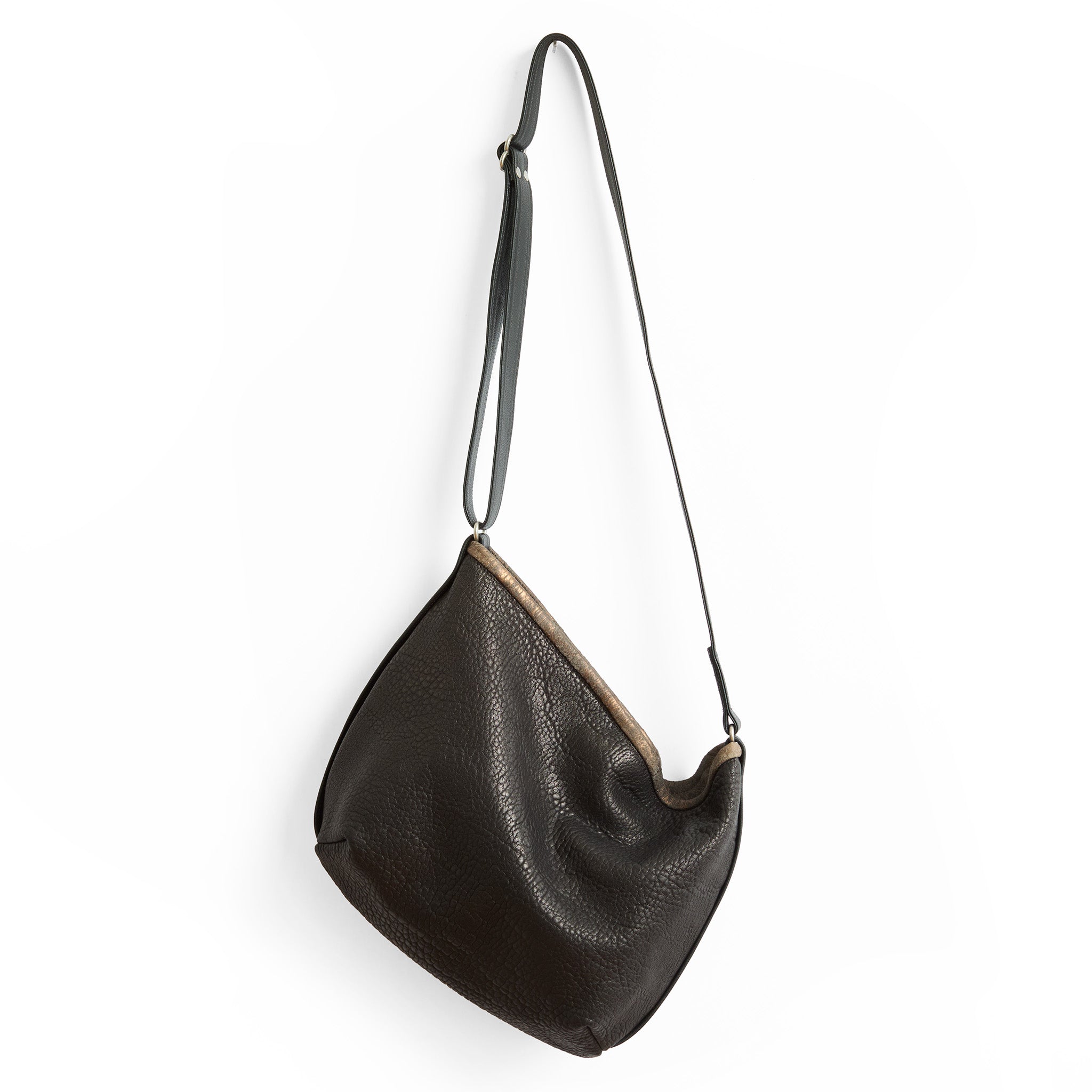 boho e+w in black pebble lamb