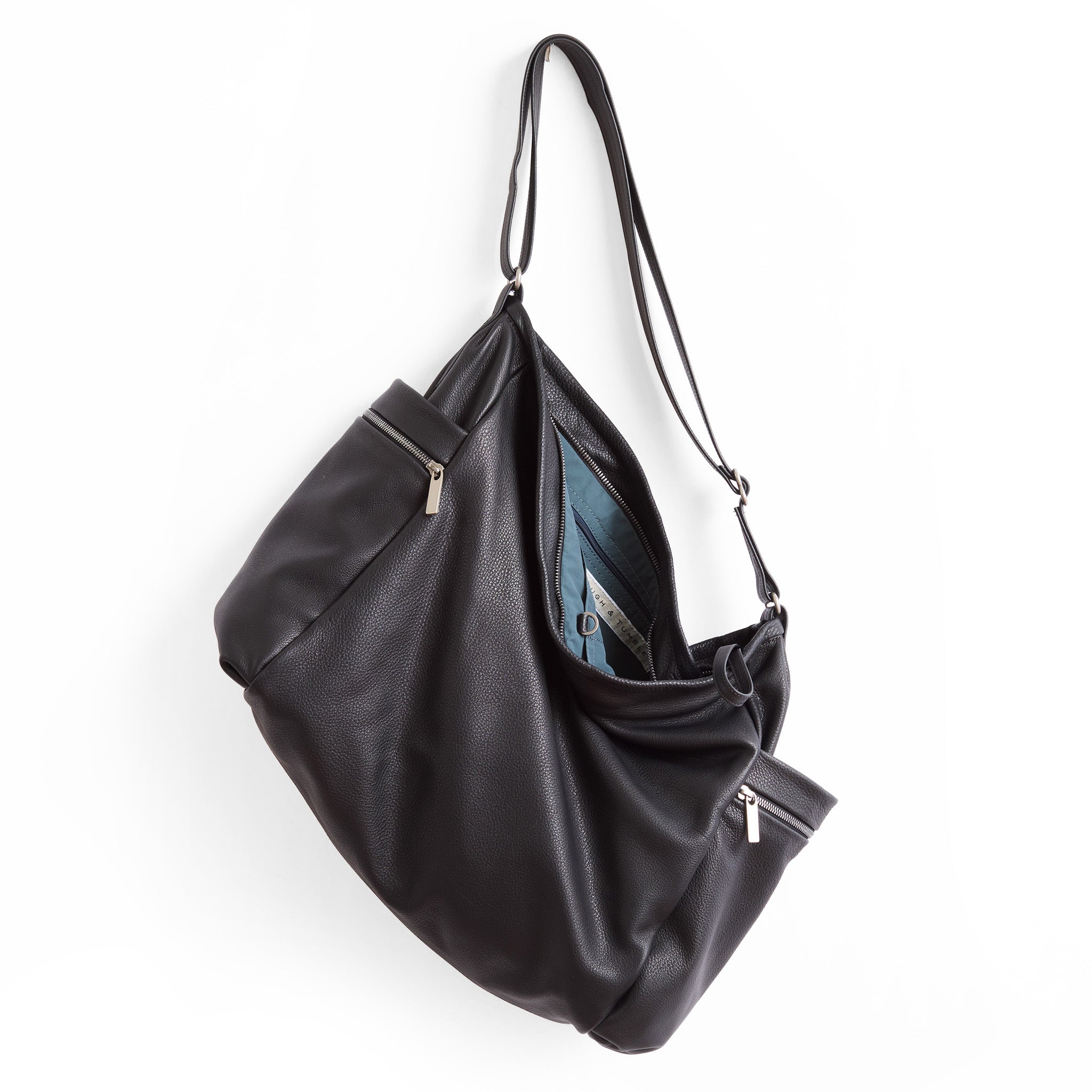 pillow weekender in nero