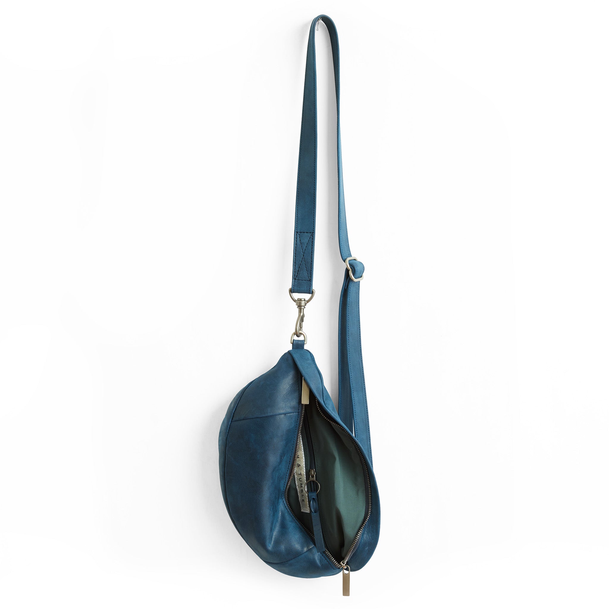 small lissa in sailboat. showcasing interior canada blue lining