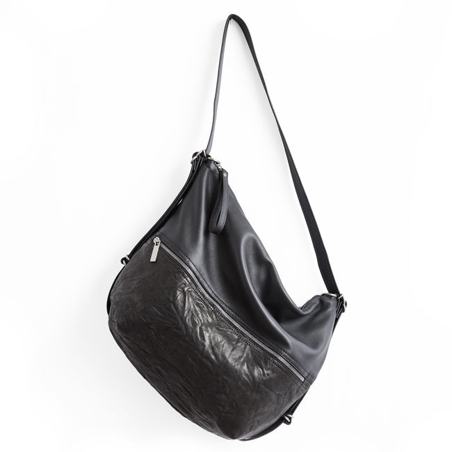 plonge black + moto black large | large city single zip in plonge black with moto black base
