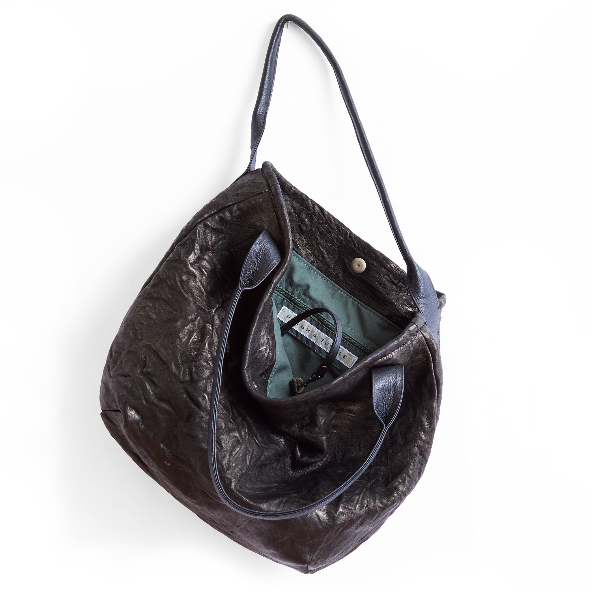 large tyler in moto black, showcasing interior oslo lining